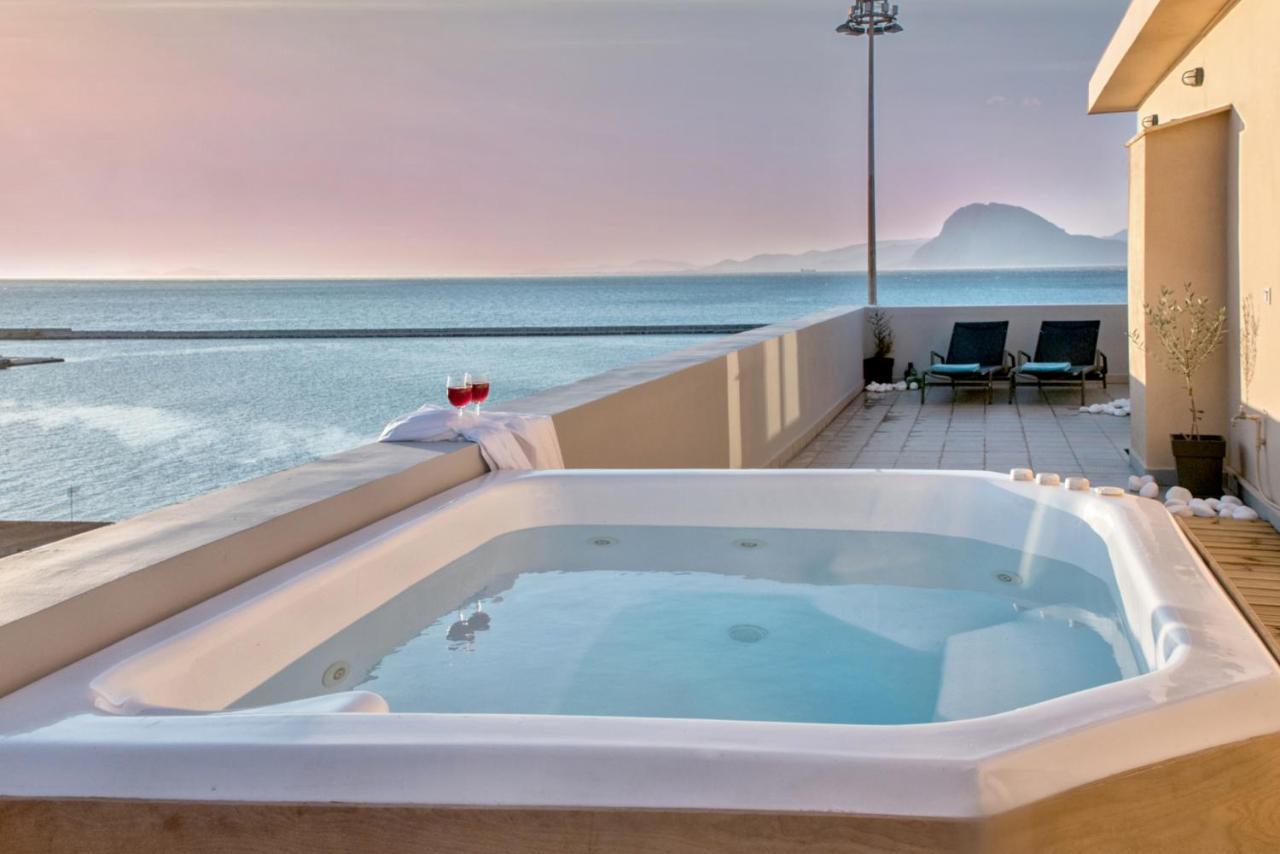 Majestic Penthouse In The Heart Of Patra Apartment Екстериор снимка