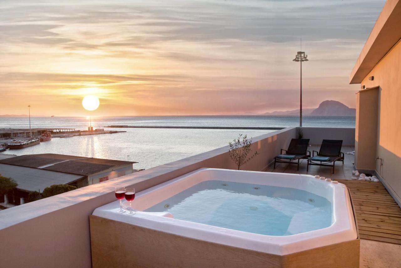 Majestic Penthouse In The Heart Of Patra Apartment Екстериор снимка