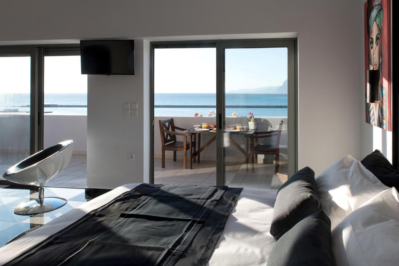 Majestic Penthouse In The Heart Of Patra Apartment Екстериор снимка