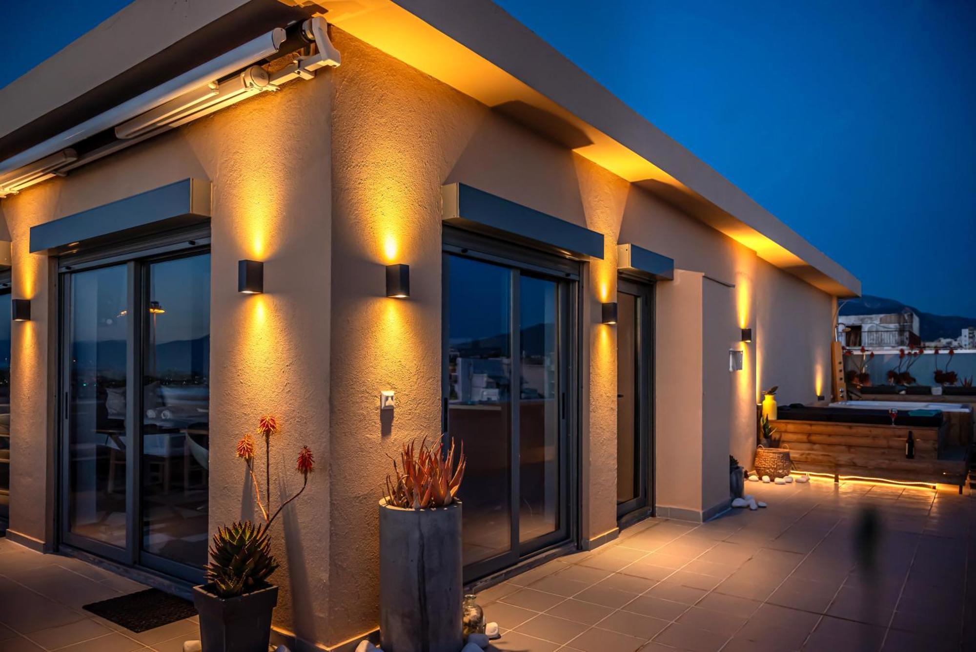Majestic Penthouse In The Heart Of Patra Apartment Екстериор снимка